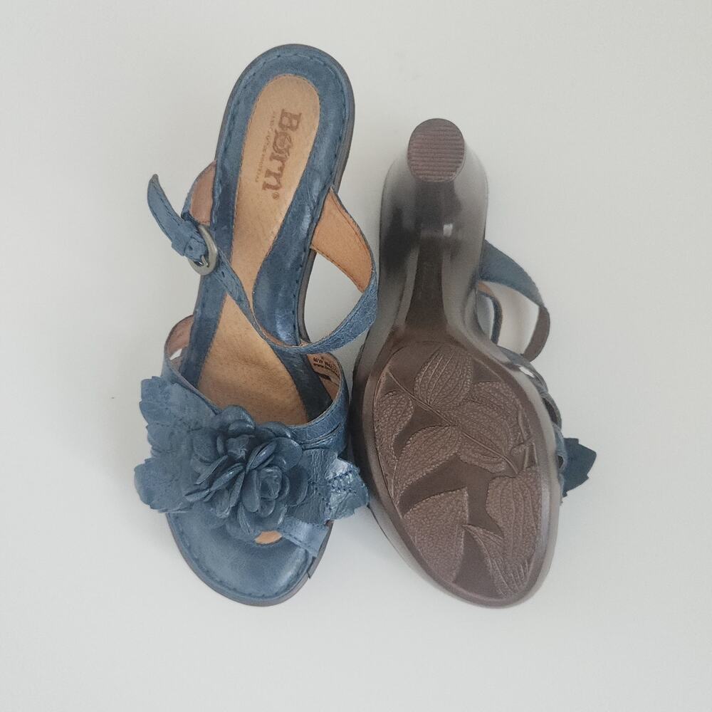 🔥 SOLD 🔥 Born Flower Leather Sandals Blue - Picture 10 of 10